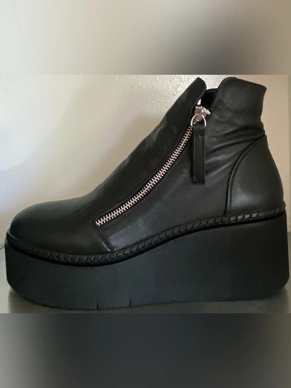 NEW STEVE MADDEN WOMENS LEATHER PLATFORM DOUBLE ZIP BOOTS
